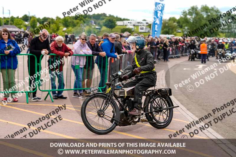 Vintage motorcycle club;eventdigitalimages;no limits trackdays;peter wileman photography;vintage motocycles;vmcc banbury run photographs